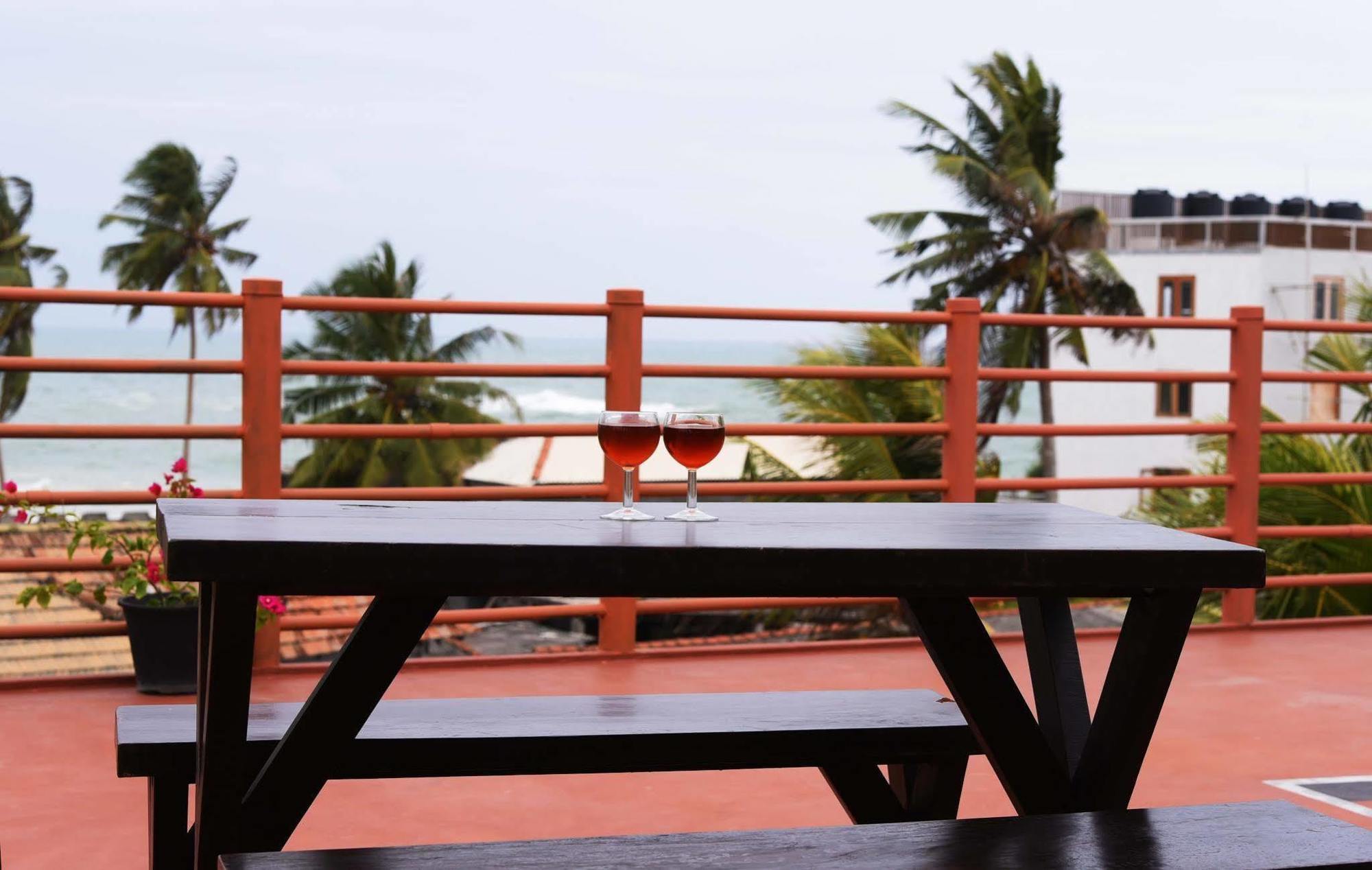 New Shangrela Beach Resort Ambalangoda  Exterior foto